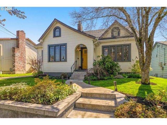 6926 N SEDRO St, Portland, OR 97203