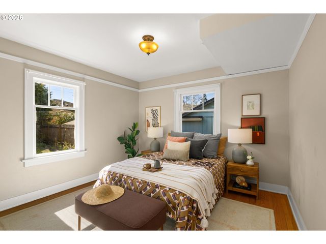 6926 N SEDRO St, Portland, OR 97203