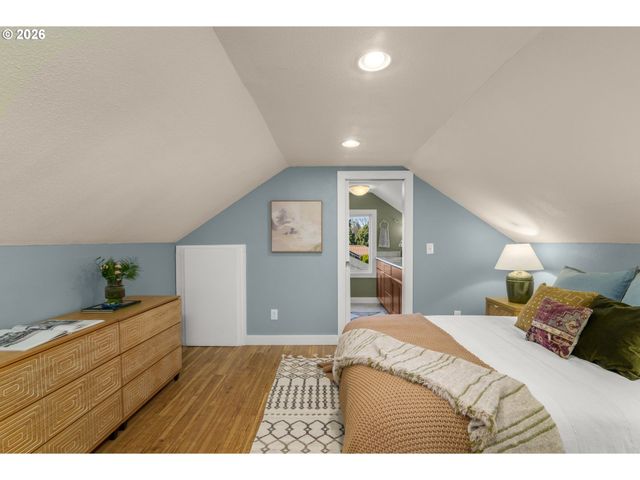 6926 N SEDRO St, Portland, OR 97203