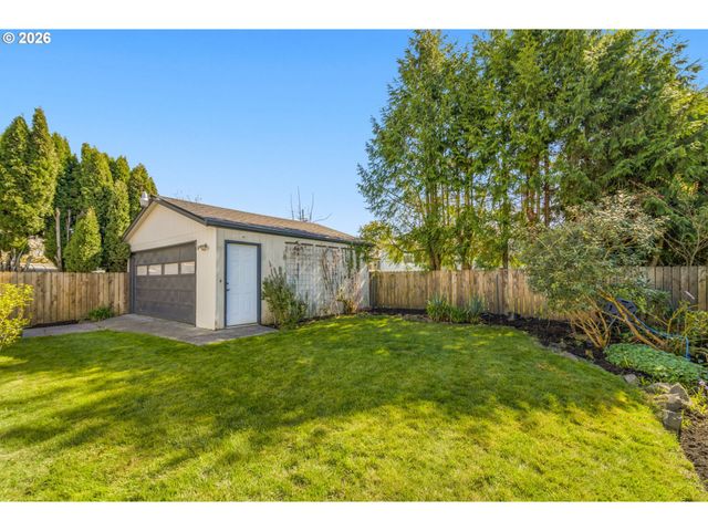 6926 N SEDRO St, Portland, OR 97203