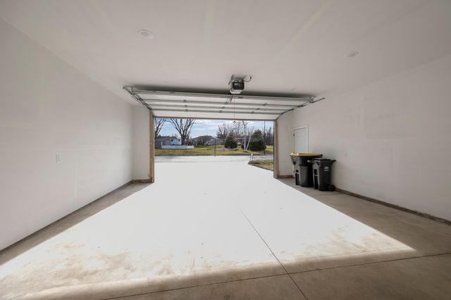 800 Elm Drive, Fairfax, MN 55332