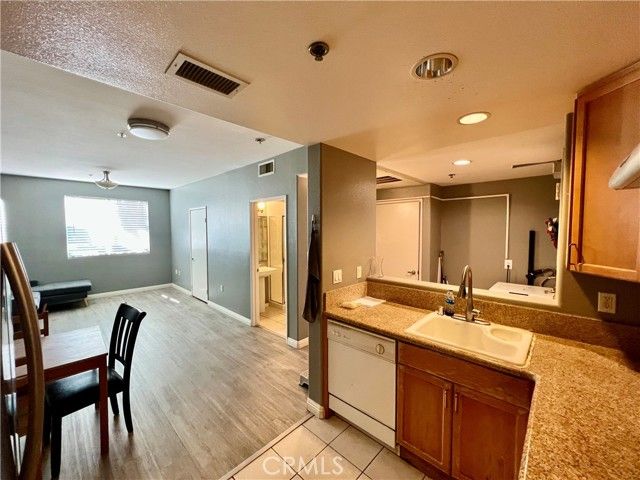 580 W Main 122, Alhambra, CA 91801