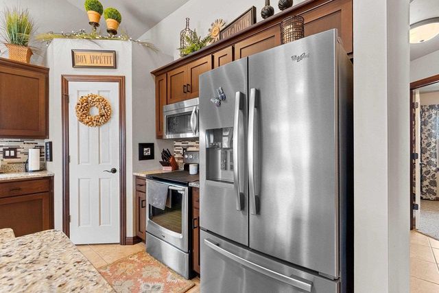 345 CROSSWINDS LANE, Green Bay, WI 54311