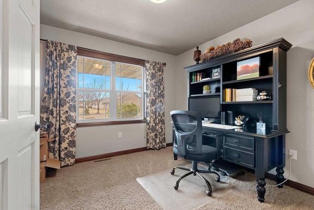 345 CROSSWINDS LANE, Green Bay, WI 54311