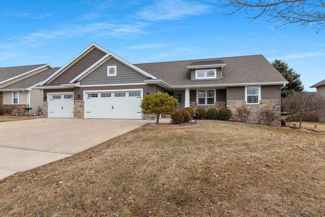 345 CROSSWINDS LANE, Green Bay, WI 54311