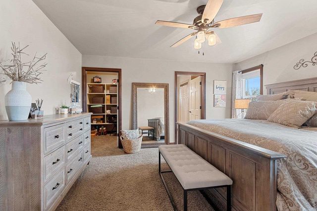 345 CROSSWINDS LANE, Green Bay, WI 54311