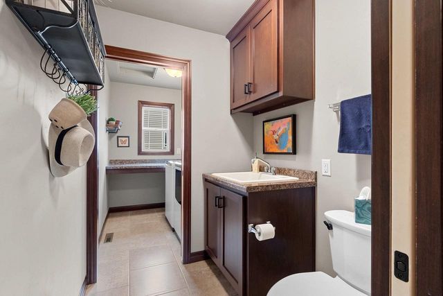 345 CROSSWINDS LANE, Green Bay, WI 54311