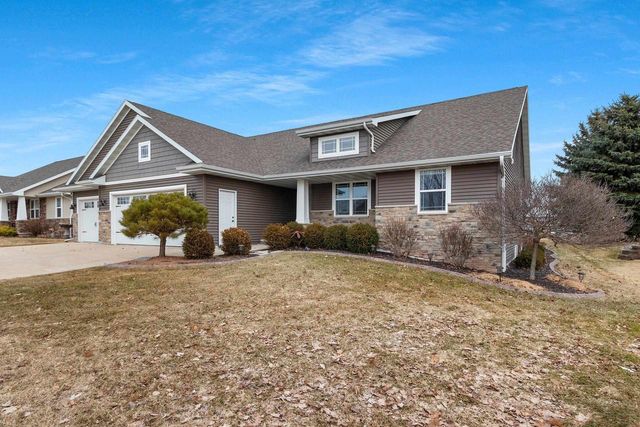 345 CROSSWINDS LANE, Green Bay, WI 54311