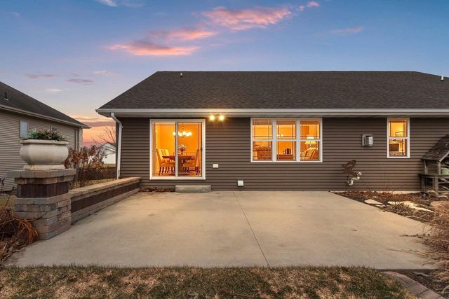 345 CROSSWINDS LANE, Green Bay, WI 54311