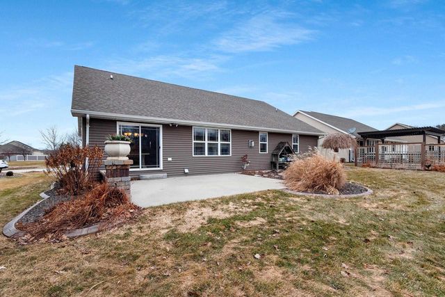 345 CROSSWINDS LANE, Green Bay, WI 54311