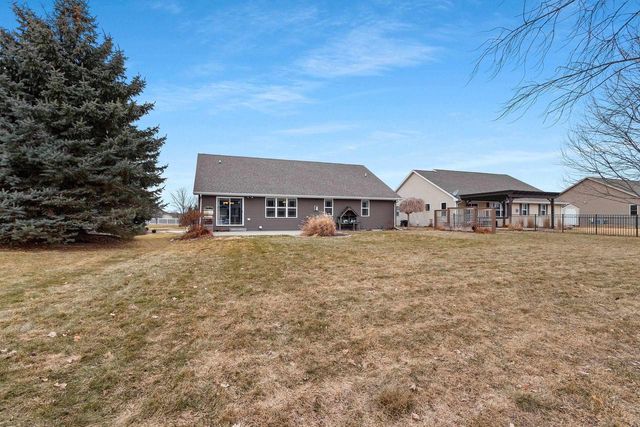 345 CROSSWINDS LANE, Green Bay, WI 54311