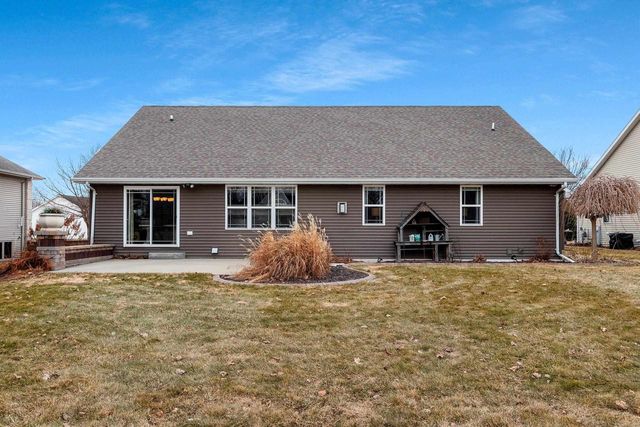 345 CROSSWINDS LANE, Green Bay, WI 54311