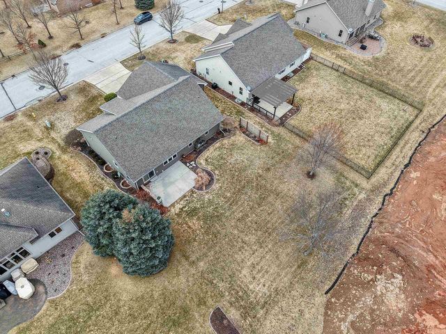 345 CROSSWINDS LANE, Green Bay, WI 54311