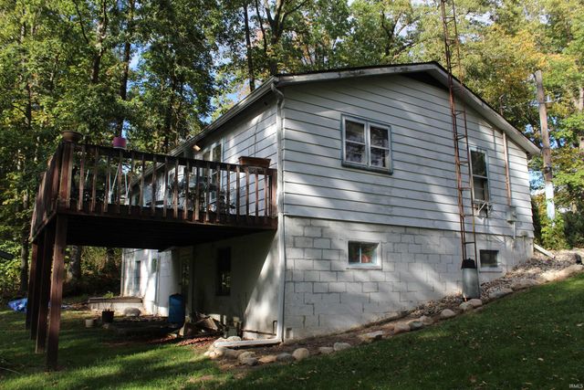 450 S Gerald Lett Ave, Angola, IN 46703