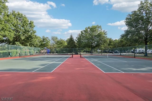 89 Lindsey Ct 4021, Franklin Twp., NJ 08823