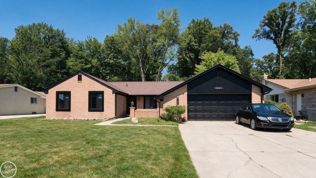 11343 Common Road, Warren, MI 48093