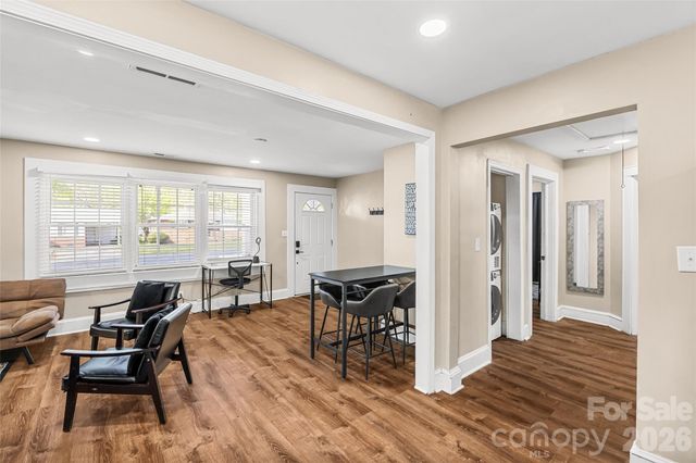 2738 Catalina Avenue, Charlotte, NC 28206