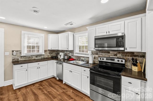 2738 Catalina Avenue, Charlotte, NC 28206