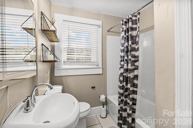 2738 Catalina Avenue, Charlotte, NC 28206