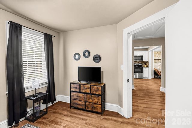 2738 Catalina Avenue, Charlotte, NC 28206