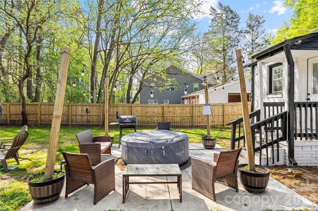 2738 Catalina Avenue, Charlotte, NC 28206