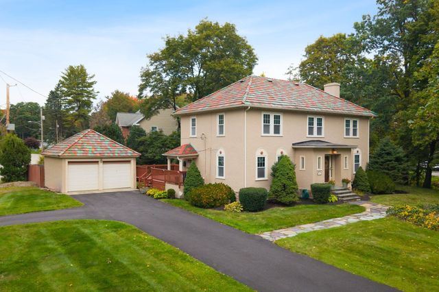 162 Flagg St, Worcester, MA 01609