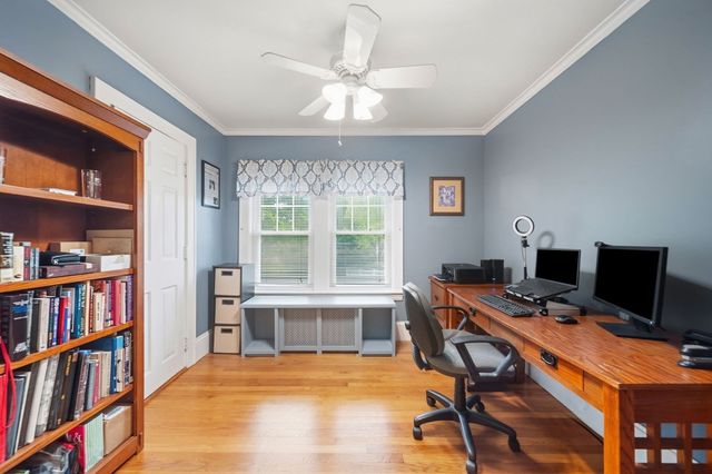 162 Flagg St, Worcester, MA 01609