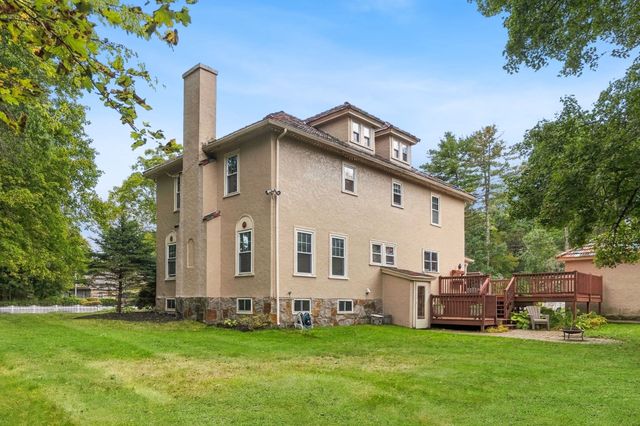 162 Flagg St, Worcester, MA 01609