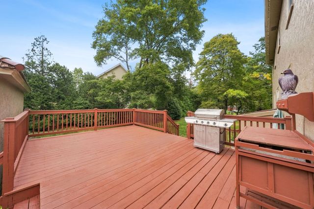 162 Flagg St, Worcester, MA 01609