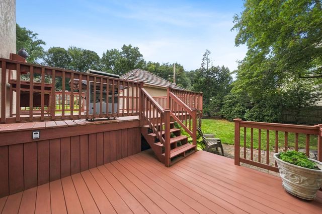 162 Flagg St, Worcester, MA 01609