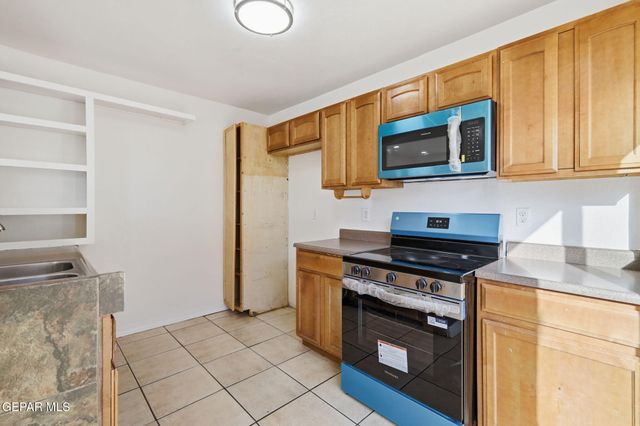 4516 HUGO REYES Street, El Paso, TX 79938