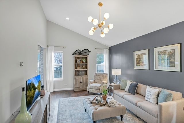 2321 Meadows Lane, Round Lake Beach, IL 60073