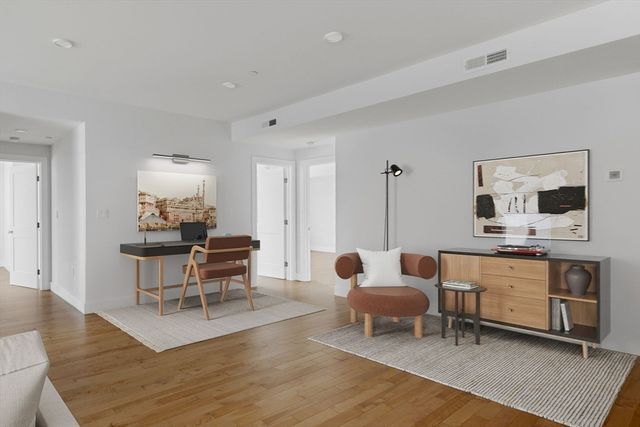 50 Hichborn St 506, Boston, MA 02135