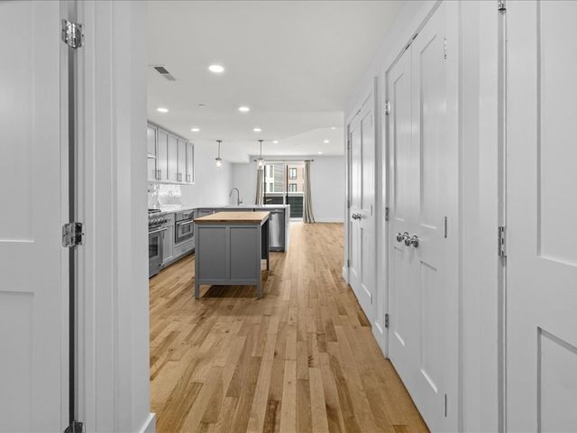 50 Hichborn St 506, Boston, MA 02135