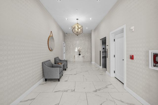50 Hichborn St 506, Boston, MA 02135