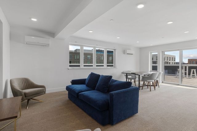 50 Hichborn St 506, Boston, MA 02135