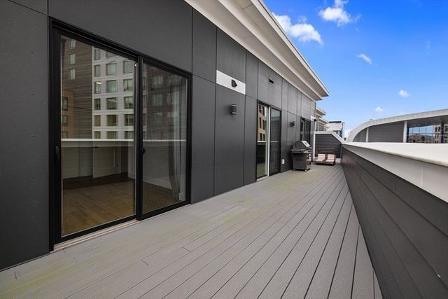 50 Hichborn St 506, Boston, MA 02135
