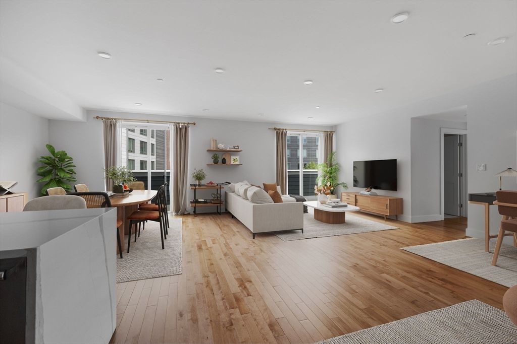 50 Hichborn St 506, Boston, MA 02135