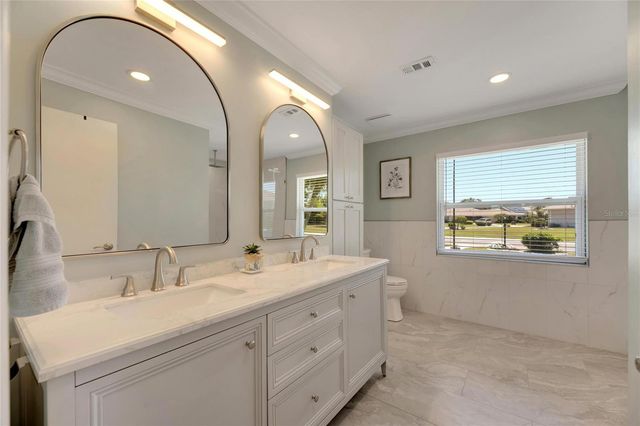 2002 E VIEW DRIVE, Sun City Center, FL 33573