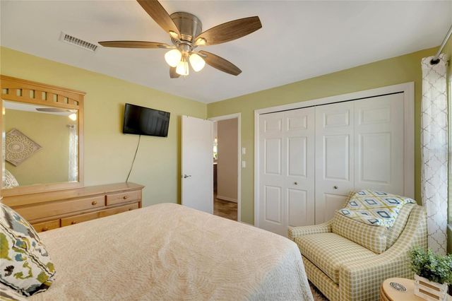 2002 E VIEW DRIVE, Sun City Center, FL 33573