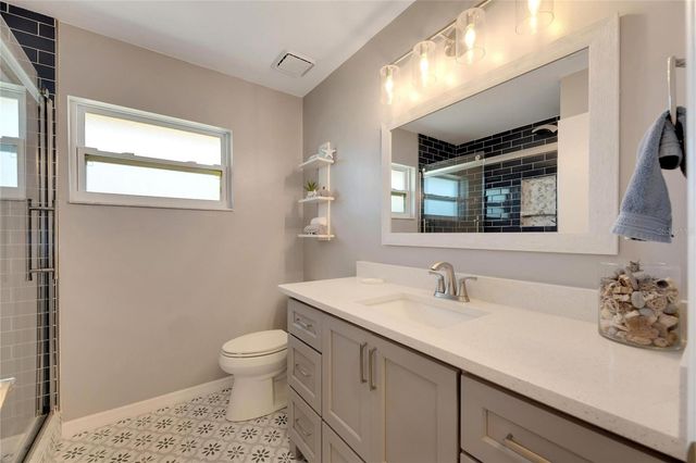 2002 E VIEW DRIVE, Sun City Center, FL 33573