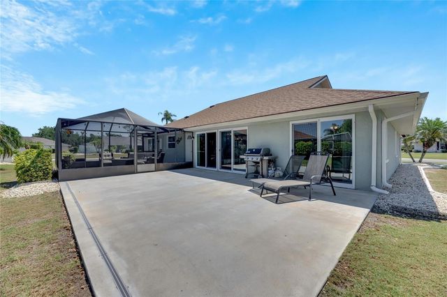 2002 E VIEW DRIVE, Sun City Center, FL 33573