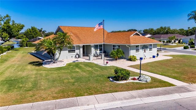 2002 E VIEW DRIVE, Sun City Center, FL 33573
