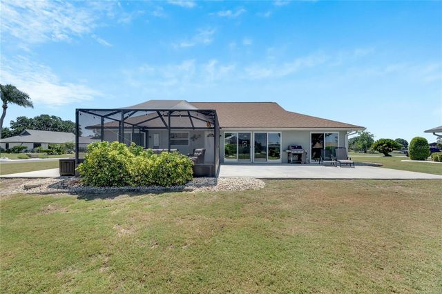 2002 E VIEW DRIVE, Sun City Center, FL 33573