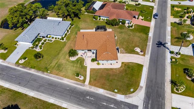 2002 E VIEW DRIVE, Sun City Center, FL 33573