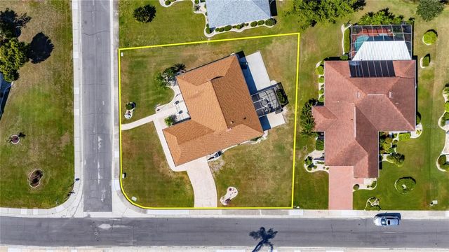 2002 E VIEW DRIVE, Sun City Center, FL 33573