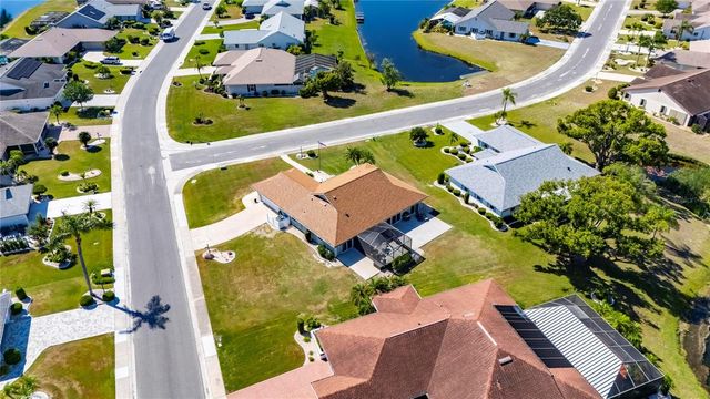 2002 E VIEW DRIVE, Sun City Center, FL 33573