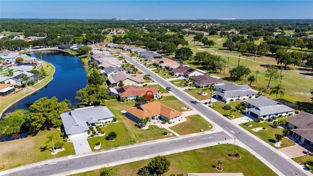 2002 E VIEW DRIVE, Sun City Center, FL 33573
