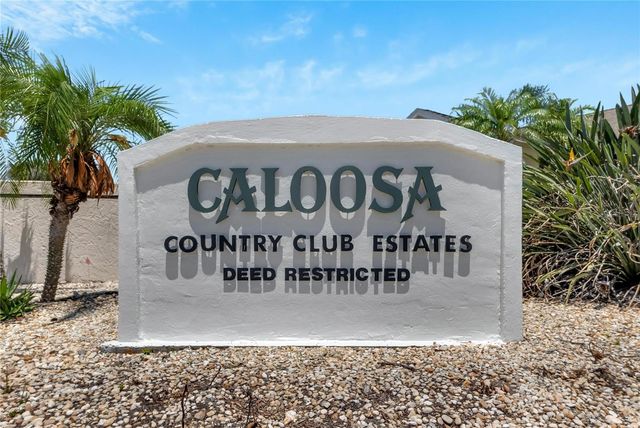 2002 E VIEW DRIVE, Sun City Center, FL 33573
