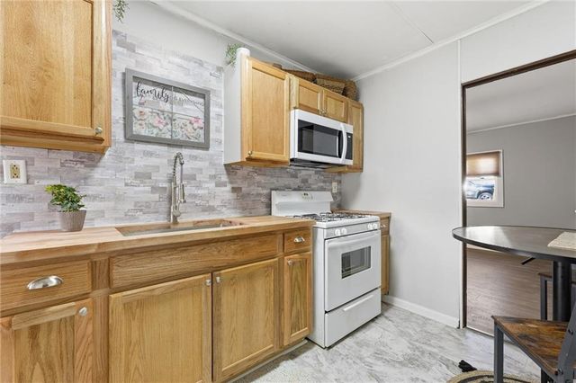 4623 Lafayette Avenue, Kansas City, KS 66104